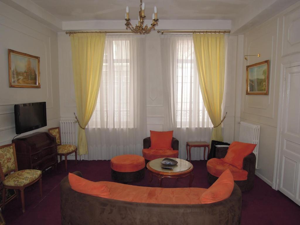 Hotel Memorial Saint-Quentin  Exteriör bild