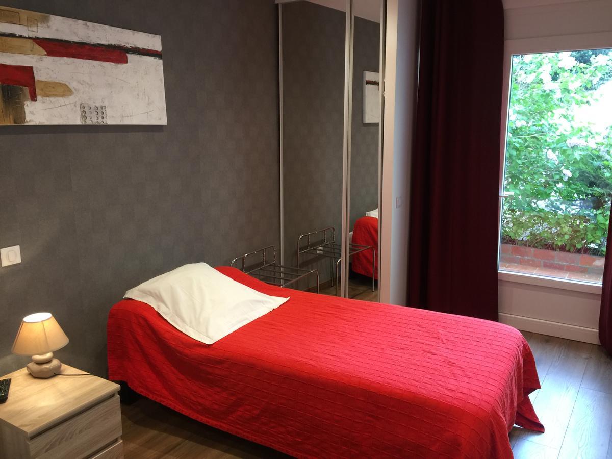 Hotel Memorial Saint-Quentin  Exteriör bild
